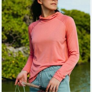 NWT Free Fly Bamboo Lightweight Elevate UPF 20+ Hoodie II in Bright Clay SZ M